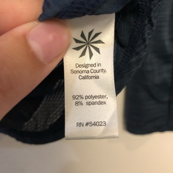 Athleta Blue Long Sleeve Running Shirt - Picture 5 of 10